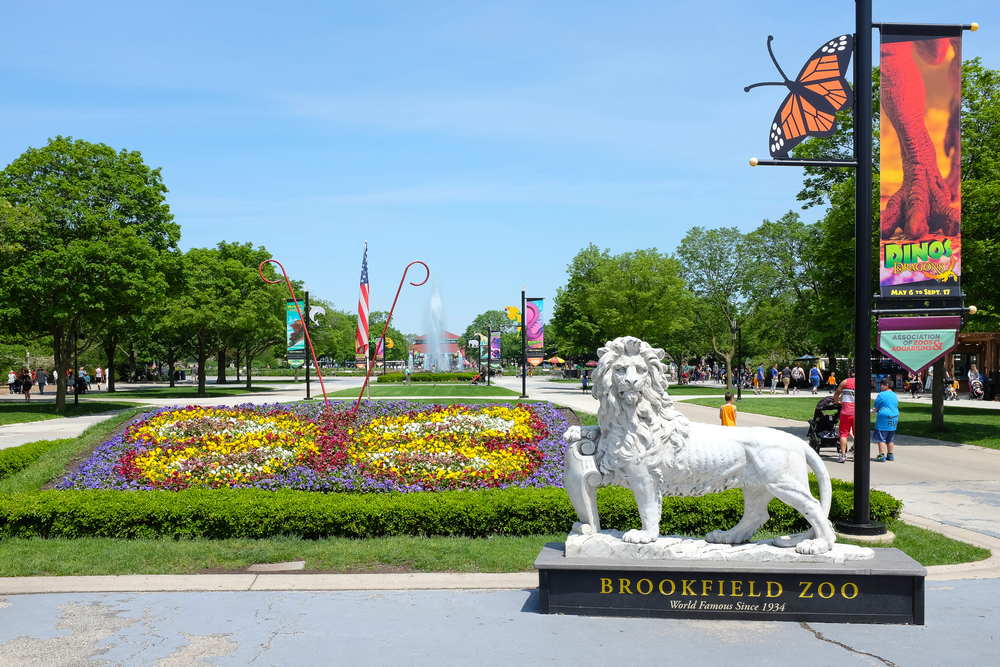 Brookfield,,Illinois, ,May,27,,2017:,Lion,Statue,At,The